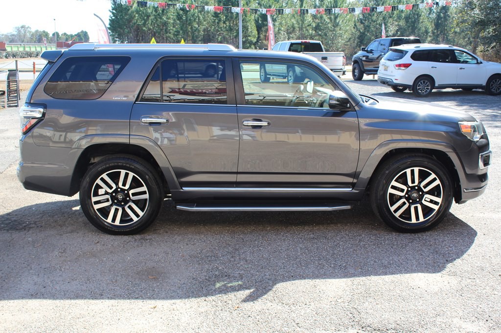 2016 Toyota 4Runner Image 13