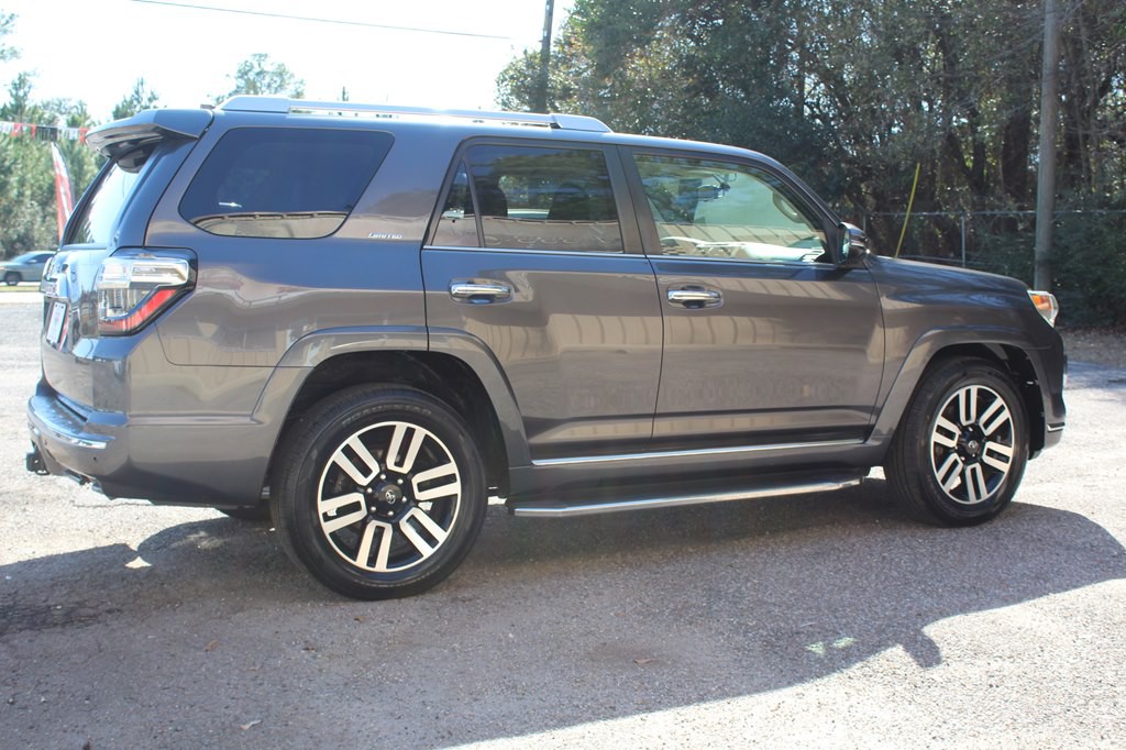 2016 Toyota 4Runner Image 14