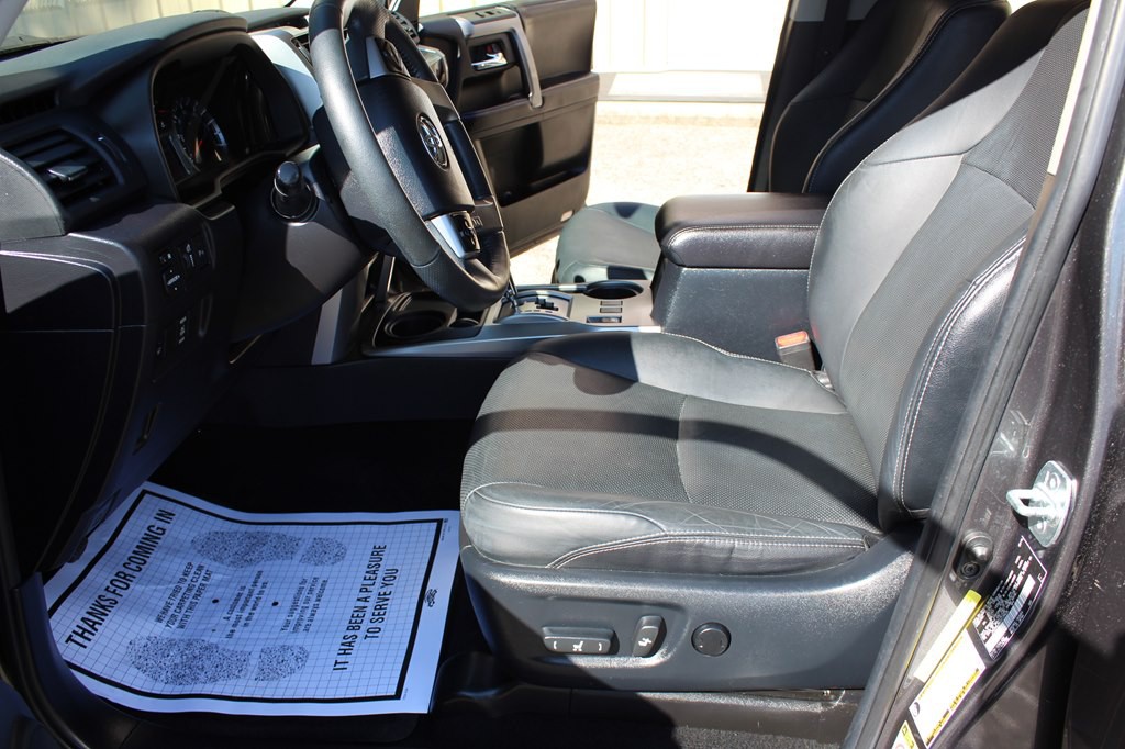 2016 Toyota 4Runner Image 23