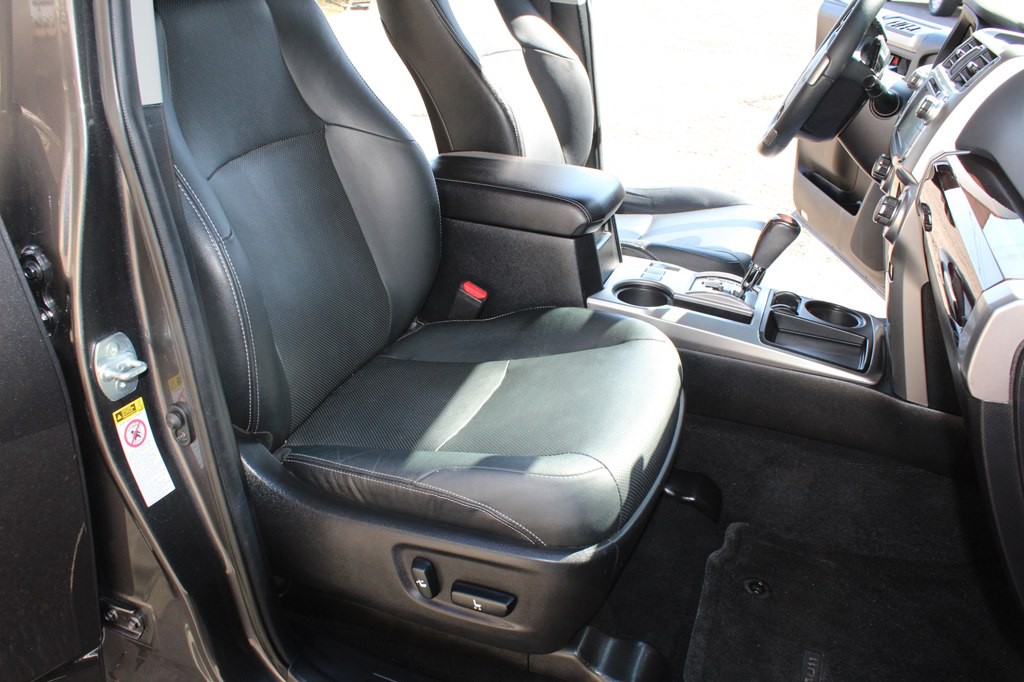 2016 Toyota 4Runner Image 25