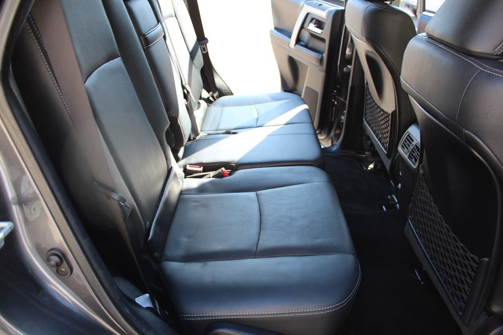 2016 Toyota 4Runner Image 29