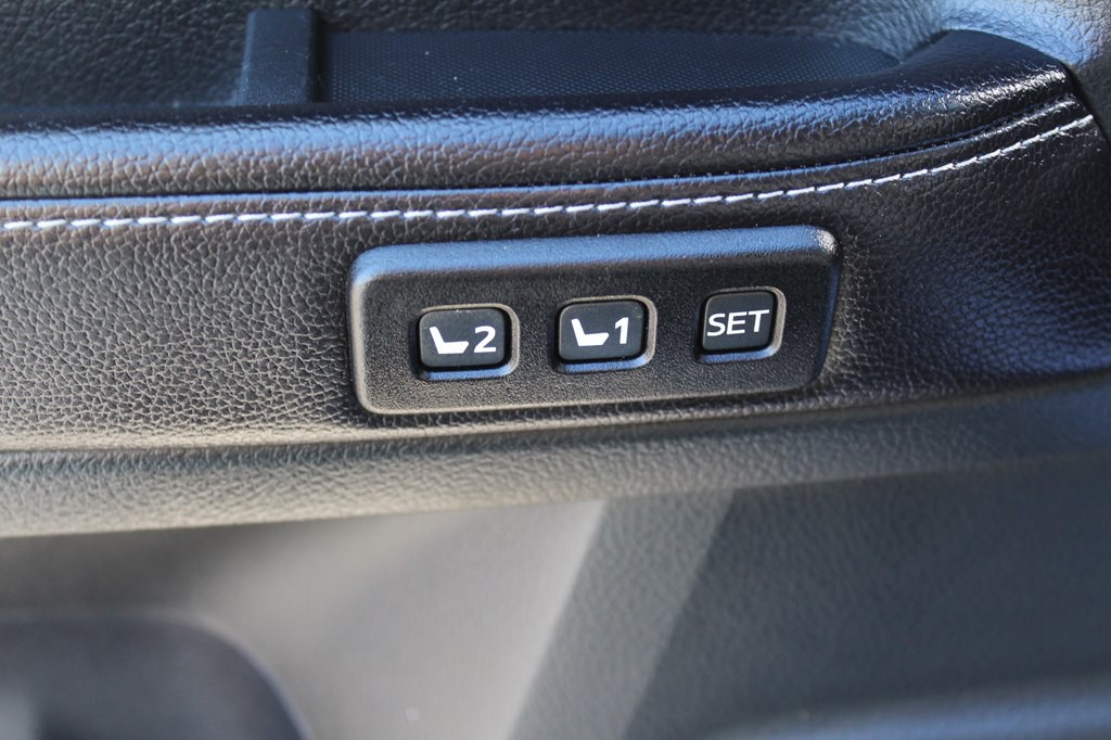 2016 Toyota 4Runner Image 38