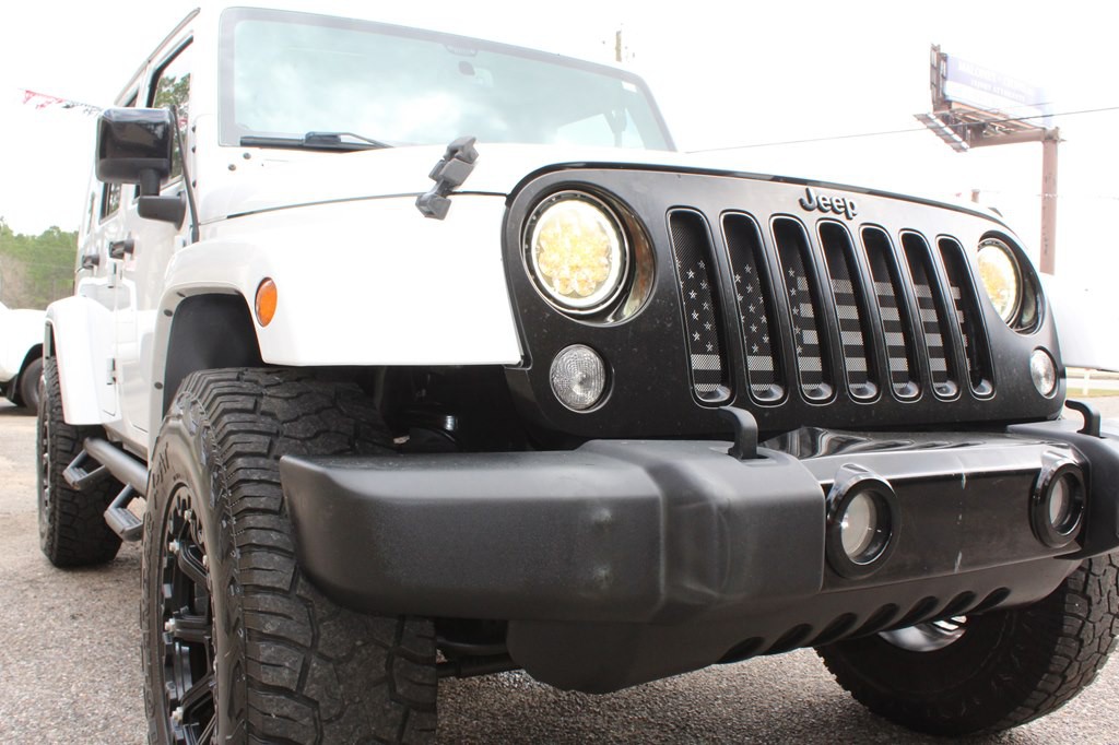 2014 Jeep Wrangler Unlimited Image 2