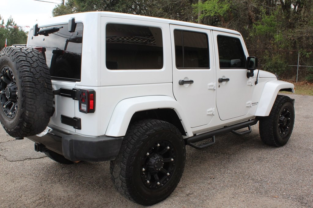 2014 Jeep Wrangler Unlimited Image 16