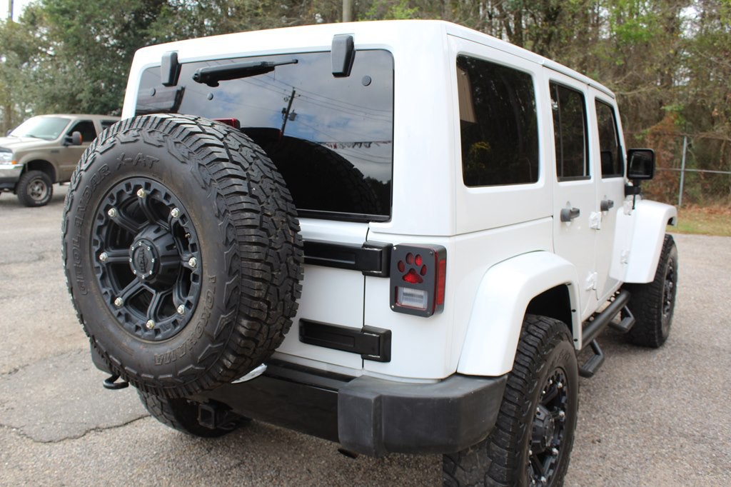 2014 Jeep Wrangler Unlimited Image 17