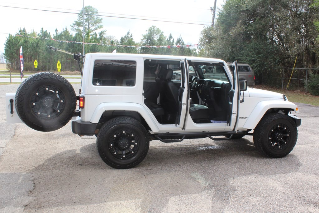 2014 Jeep Wrangler Unlimited Image 20