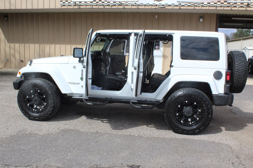 2014 Jeep Wrangler Unlimited Image 21