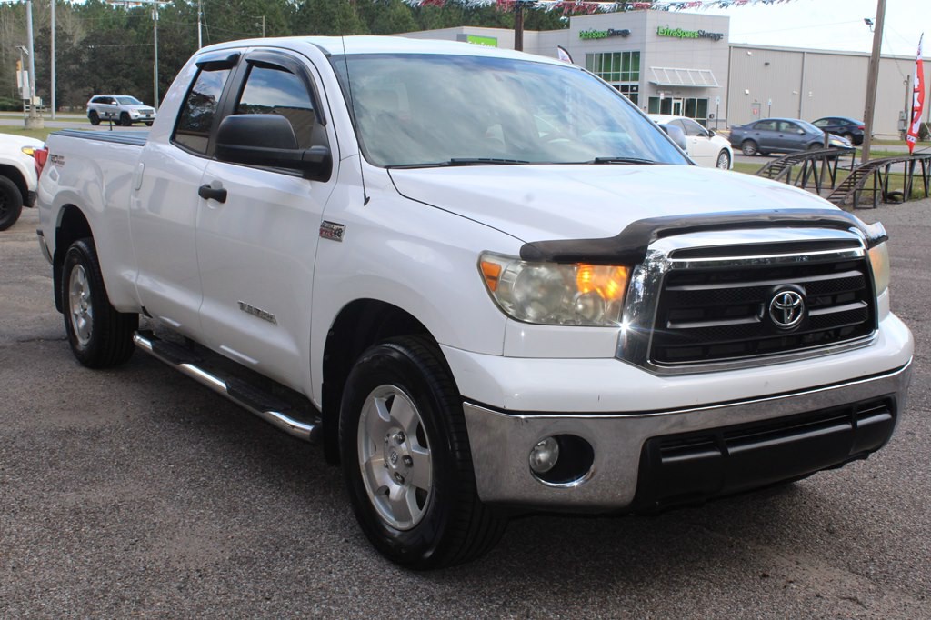 2013 Toyota Tundra Image 10