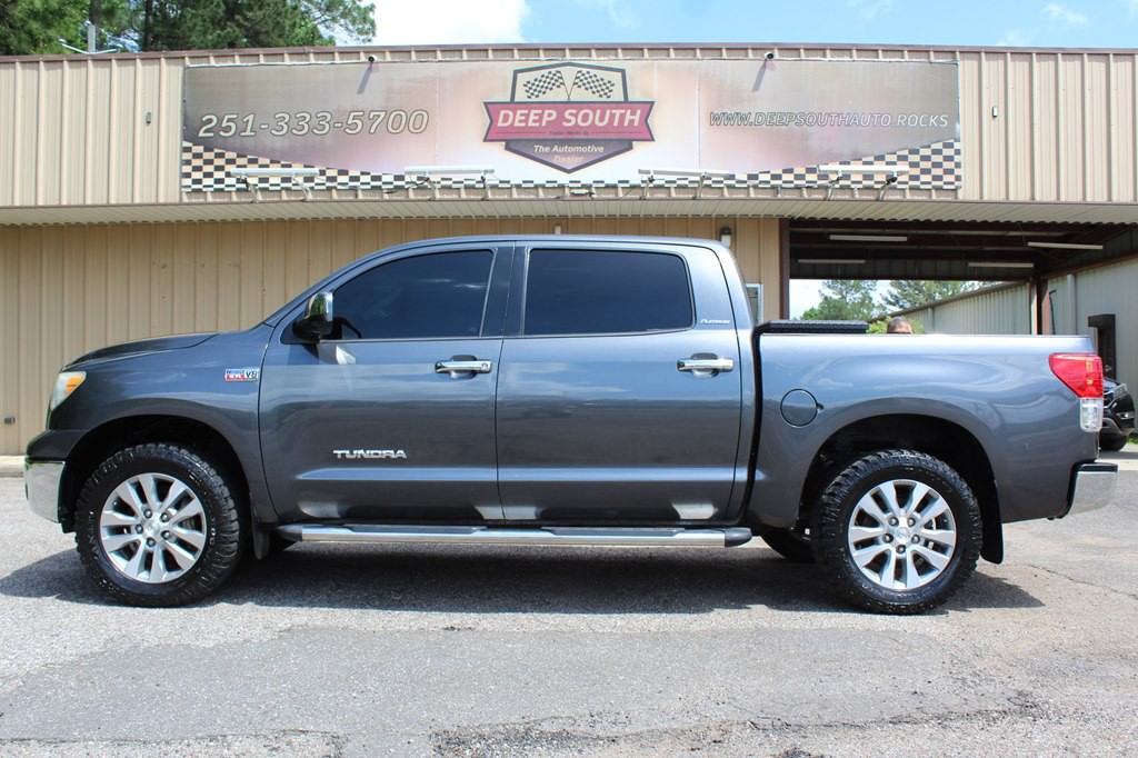 2013 Toyota Tundra Image 1