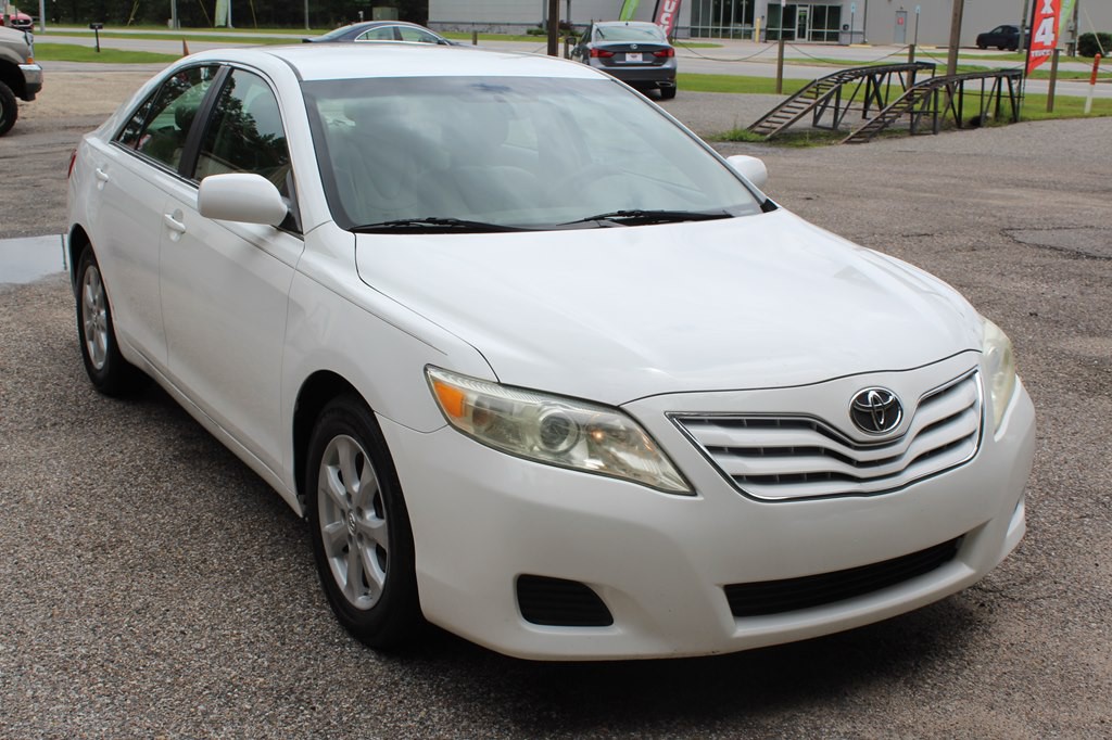 2011 Toyota Camry Image 9