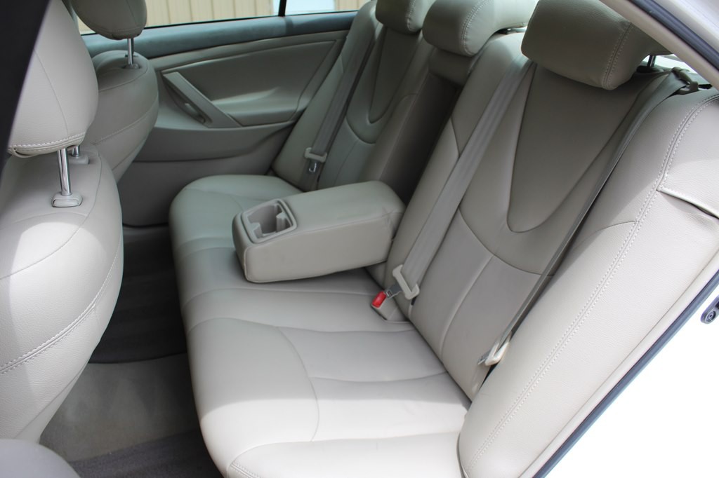 2011 Toyota Camry Image 26