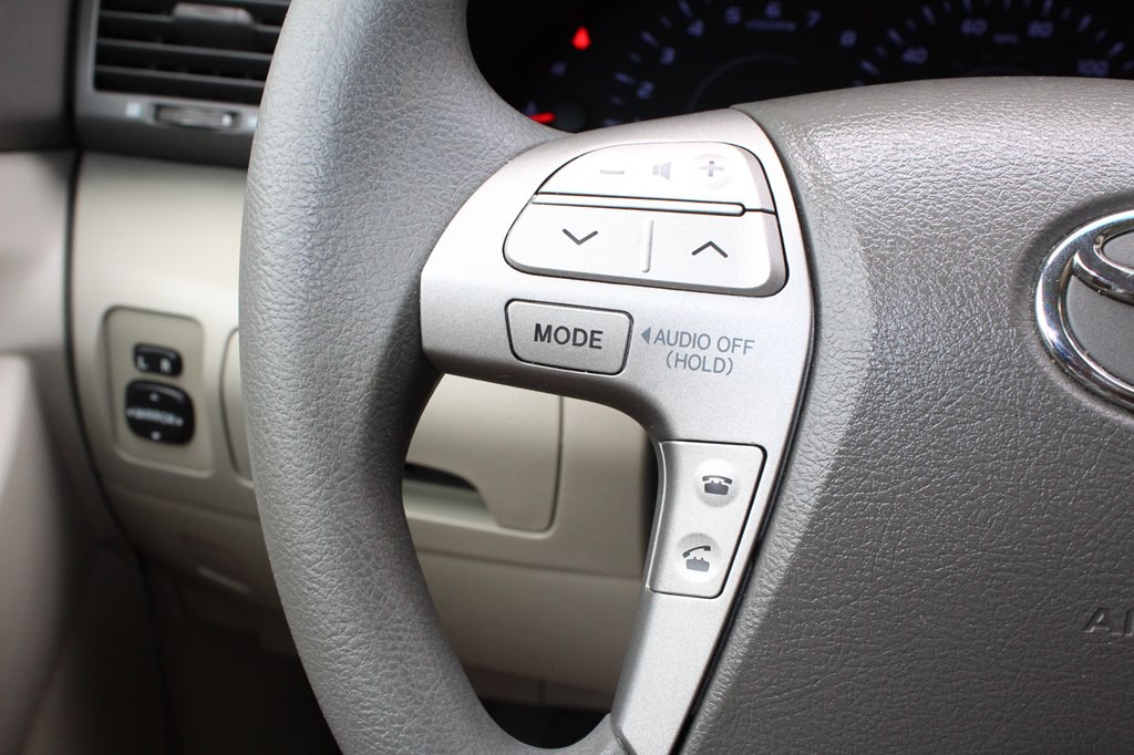 2011 Toyota Camry Image 32