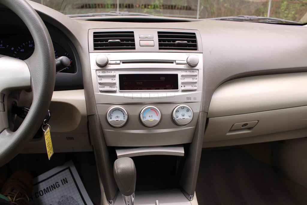2011 Toyota Camry Image 34