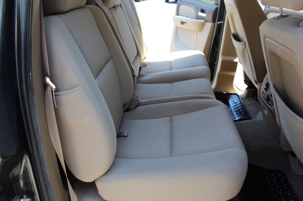 2011 Chevrolet Avalanche Image 26
