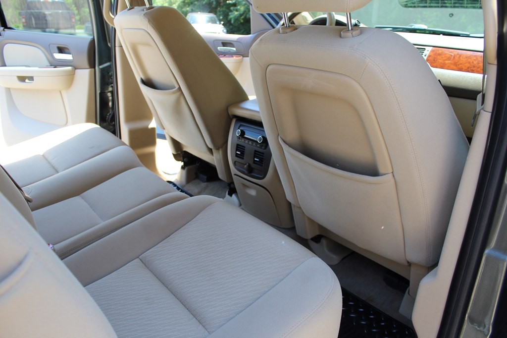 2011 Chevrolet Avalanche Image 27