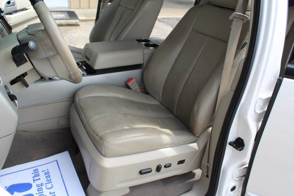 2013 Ford Expedition Image 23