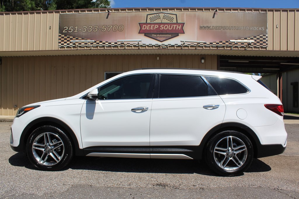 2019 Hyundai Santa Fe Image 1