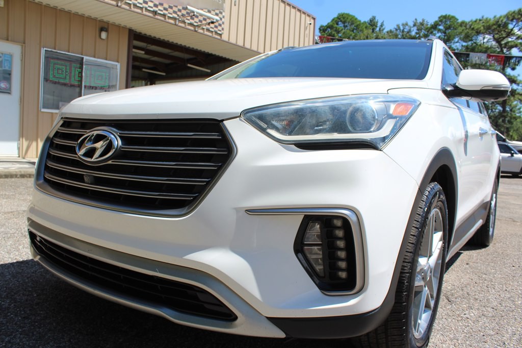 2019 Hyundai Santa Fe Image 3