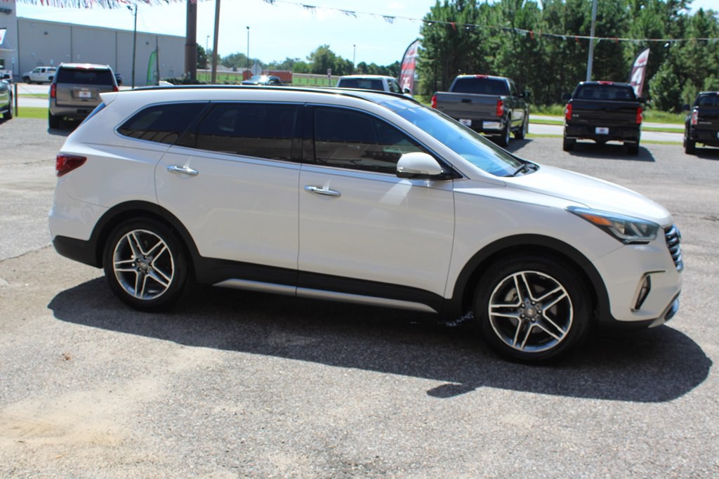 2019 Hyundai Santa Fe Image 11