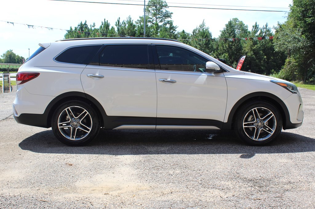 2019 Hyundai Santa Fe Image 12