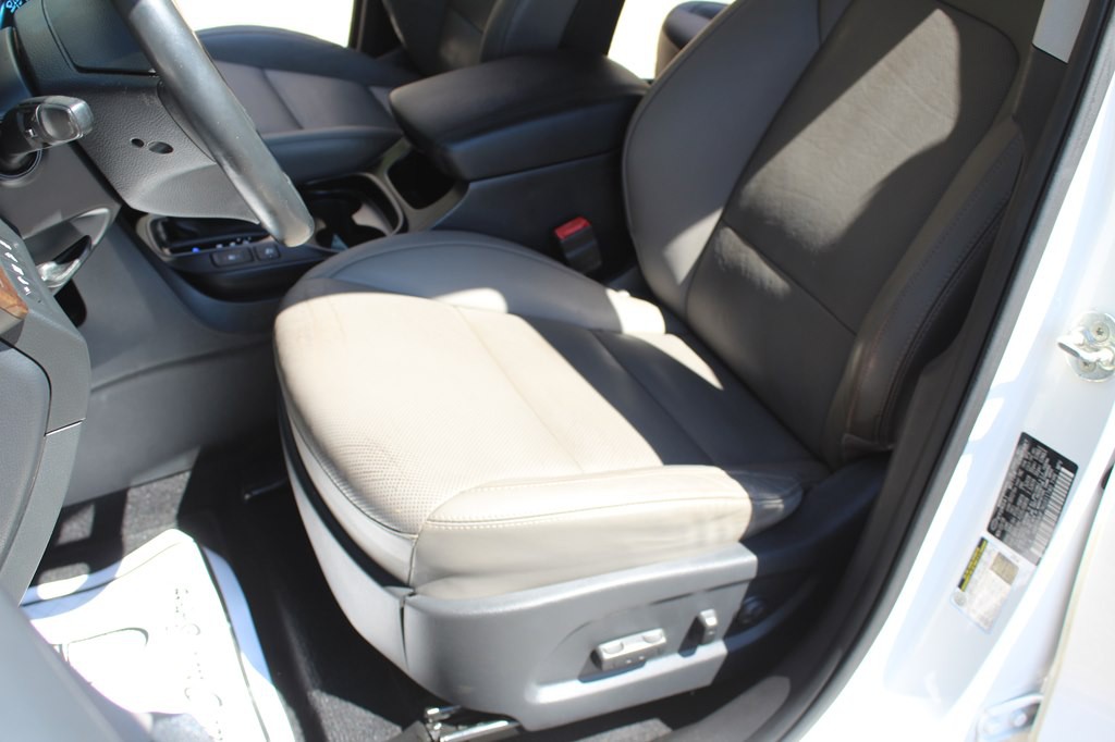 2019 Hyundai Santa Fe Image 24