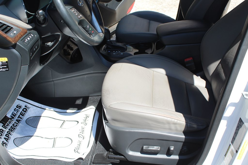 2019 Hyundai Santa Fe Image 25