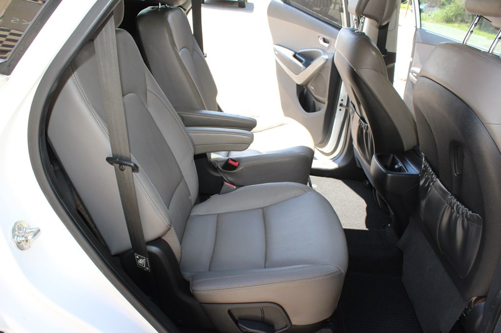 2019 Hyundai Santa Fe Image 30
