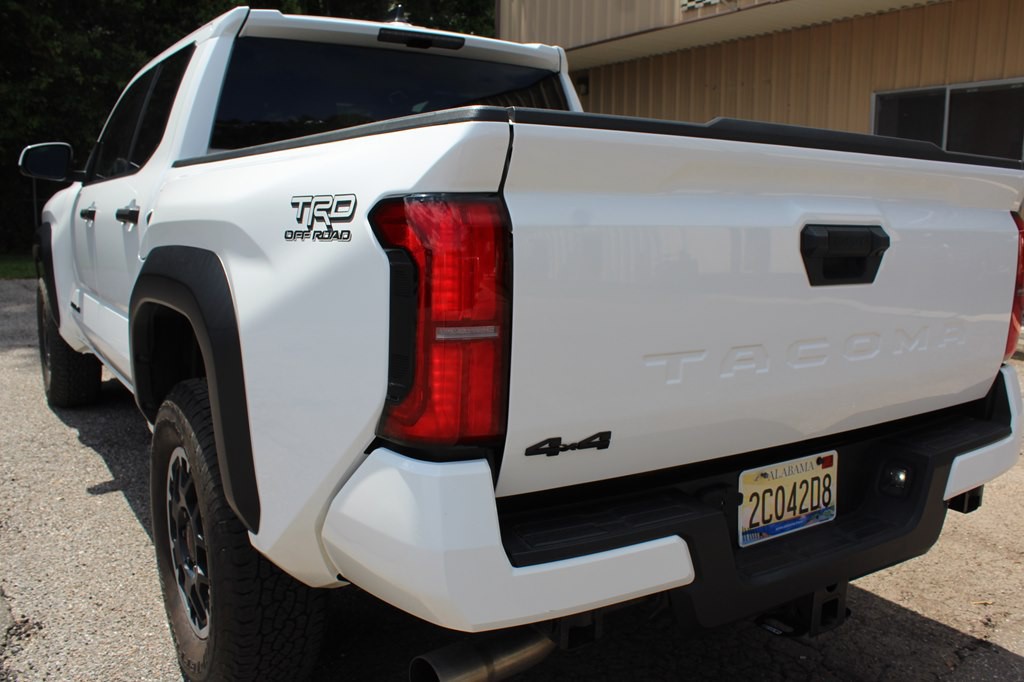 2024 Toyota Tacoma Image 18