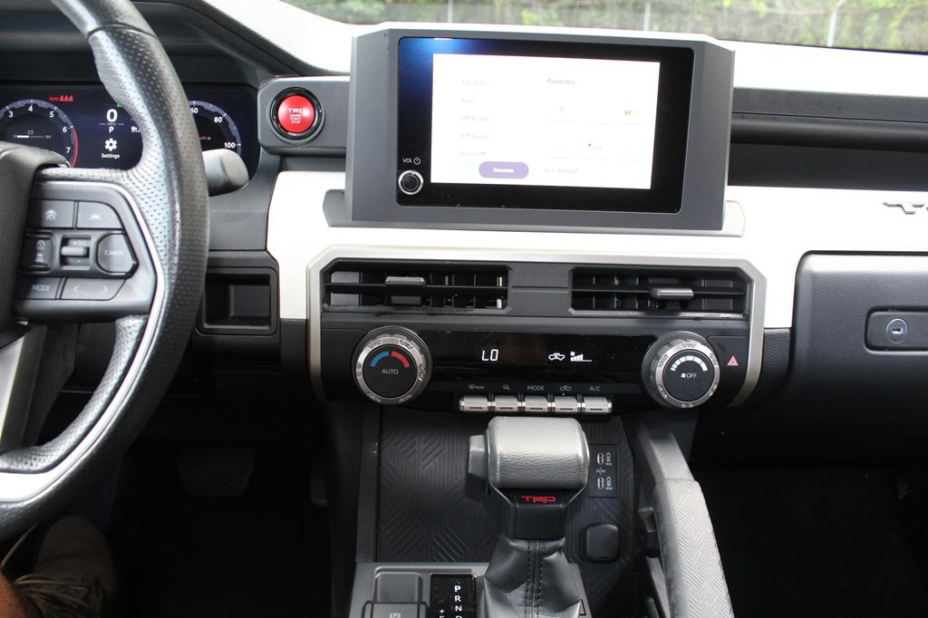 2024 Toyota Tacoma Image 37