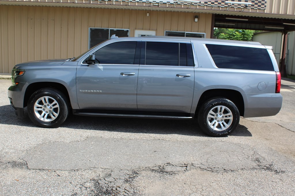 2020 Chevrolet Suburban Image 4