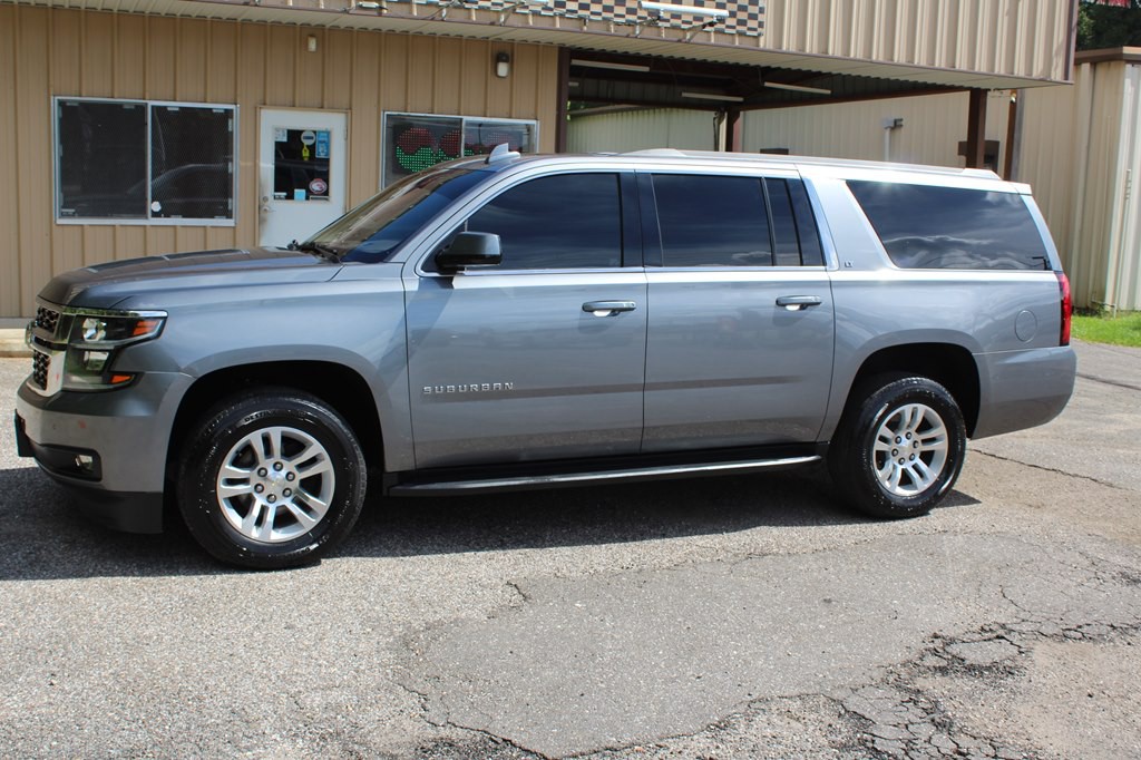 2020 Chevrolet Suburban Image 5