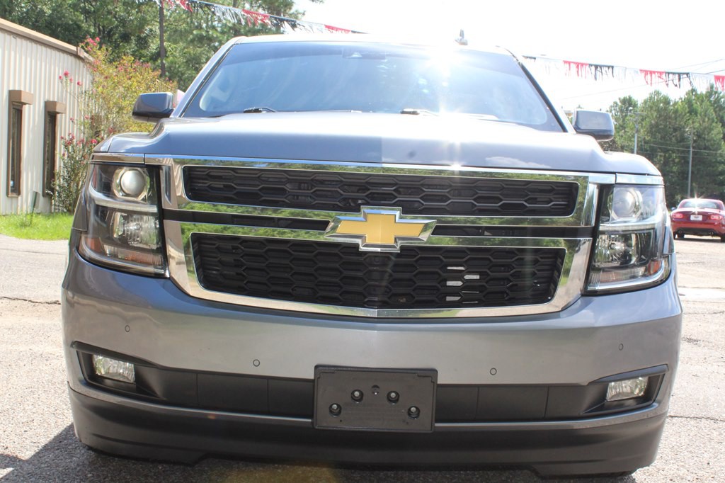 2020 Chevrolet Suburban Image 8