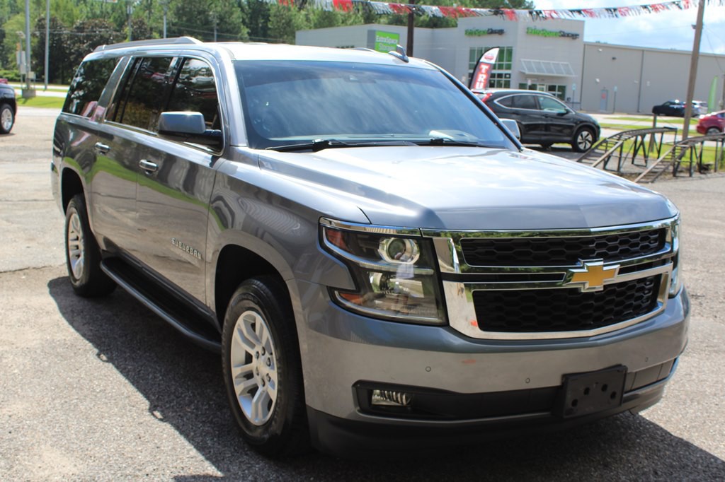 2020 Chevrolet Suburban Image 10