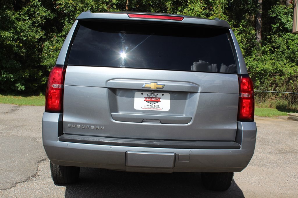 2020 Chevrolet Suburban Image 16