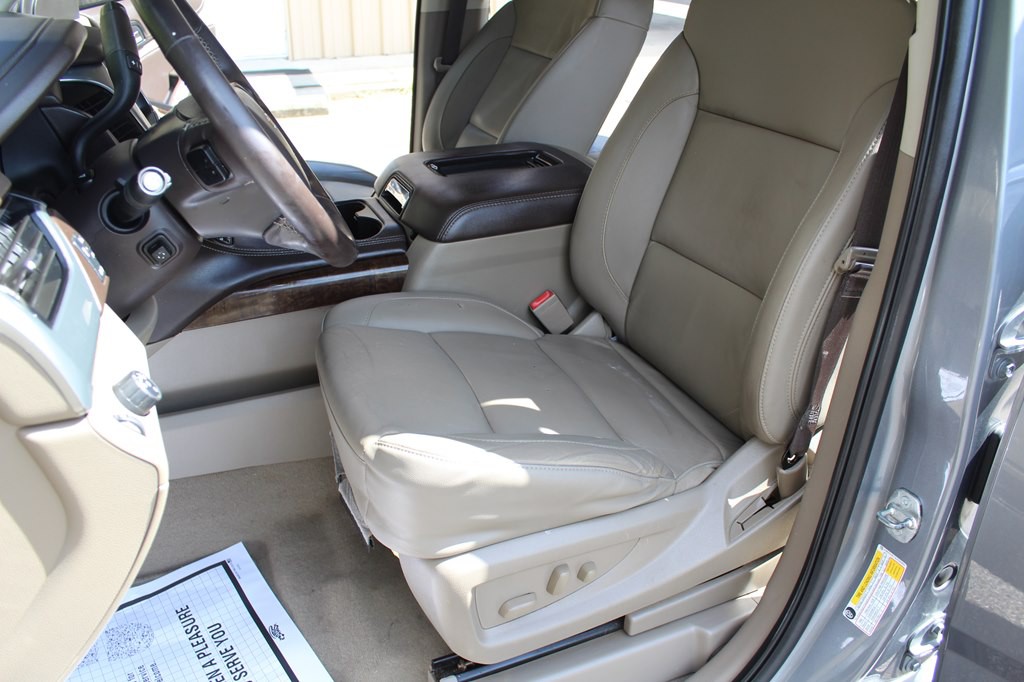 2020 Chevrolet Suburban Image 21