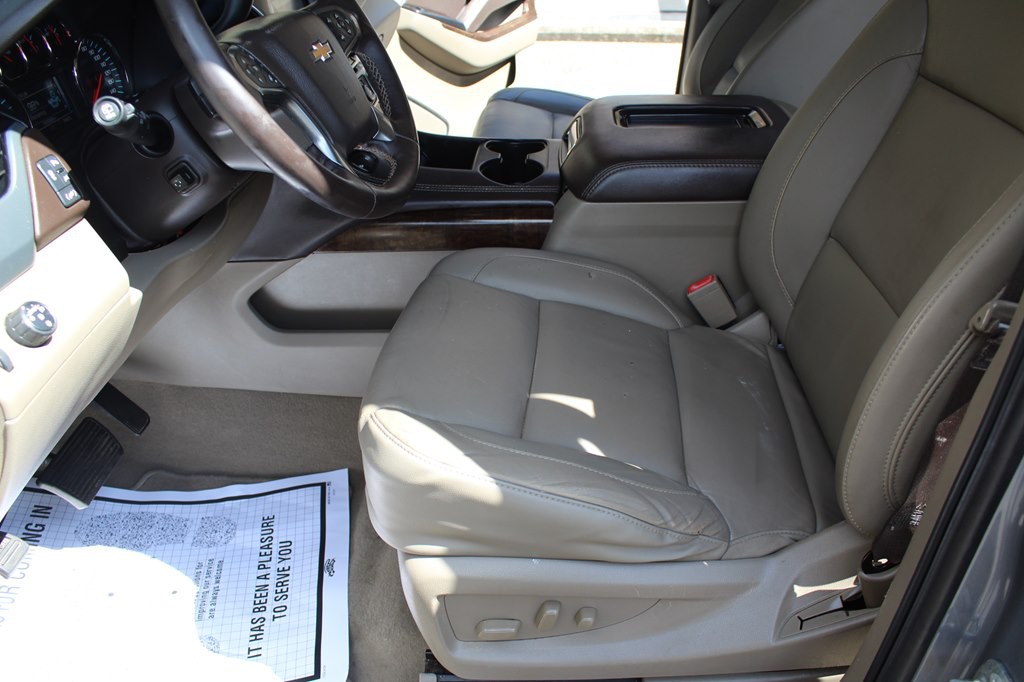 2020 Chevrolet Suburban Image 22