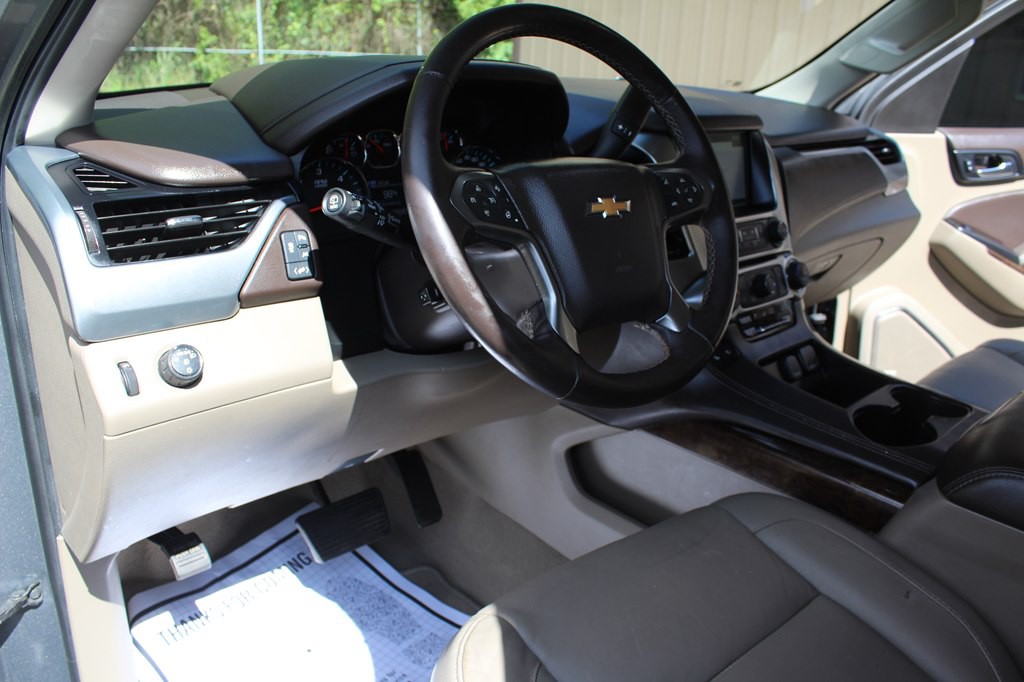 2020 Chevrolet Suburban Image 23