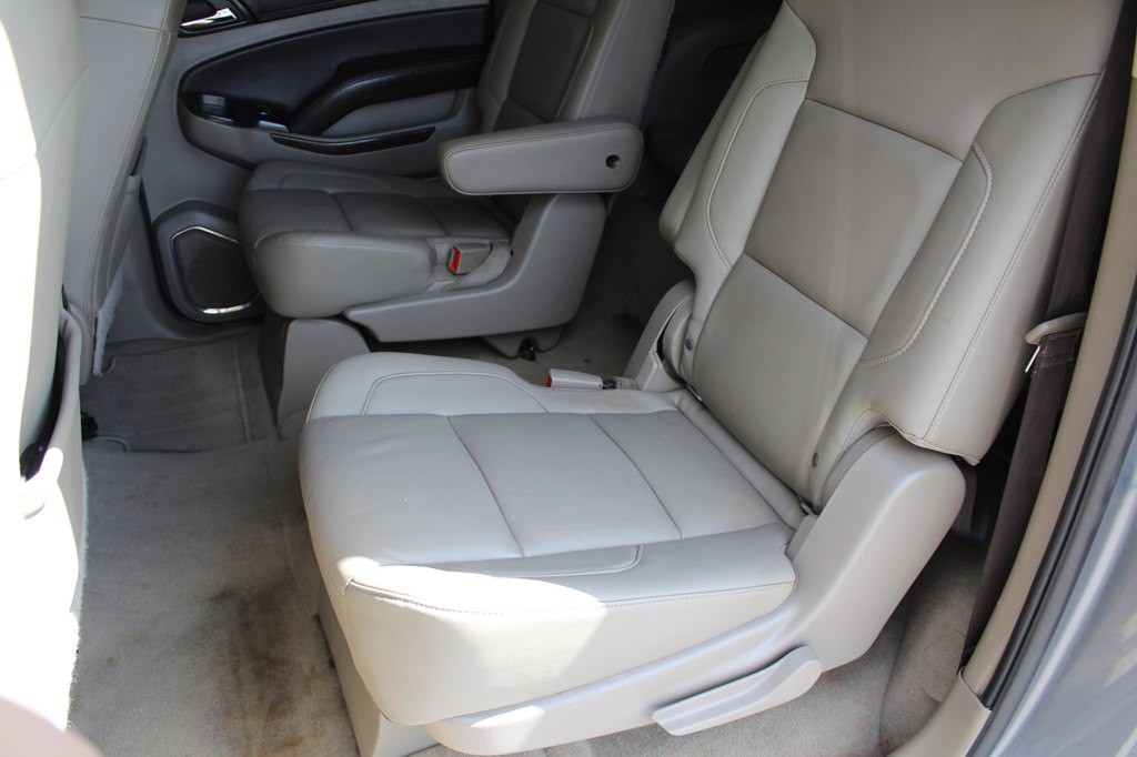 2020 Chevrolet Suburban Image 31
