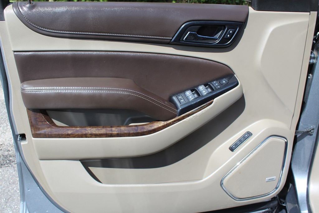2020 Chevrolet Suburban Image 37