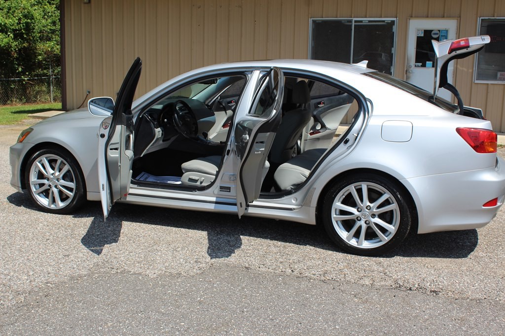 2007 Lexus IS Image 18