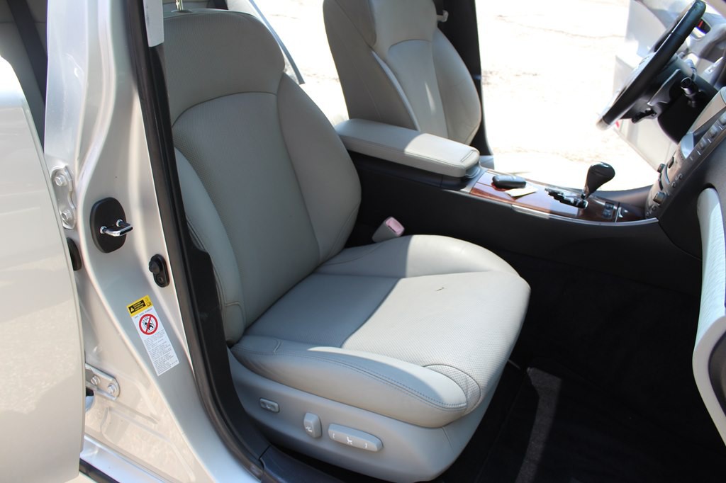 2007 Lexus IS Image 25
