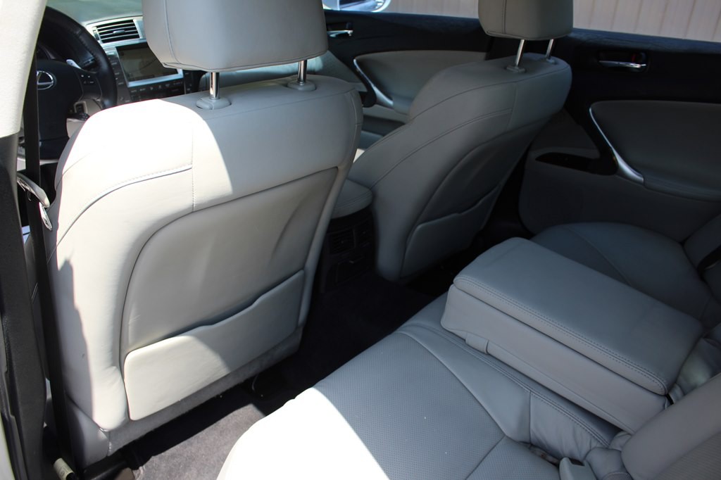 2007 Lexus IS Image 33