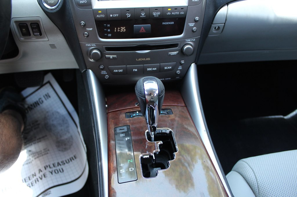 2007 Lexus IS Image 41