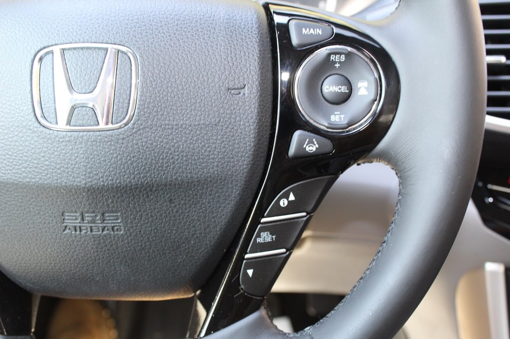 2017 Honda Accord Image 41