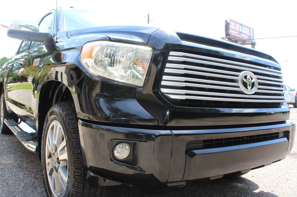 2017 Toyota Tundra Image 2