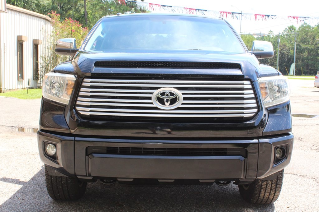 2017 Toyota Tundra Image 8