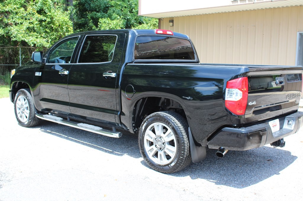 2017 Toyota Tundra Image 17