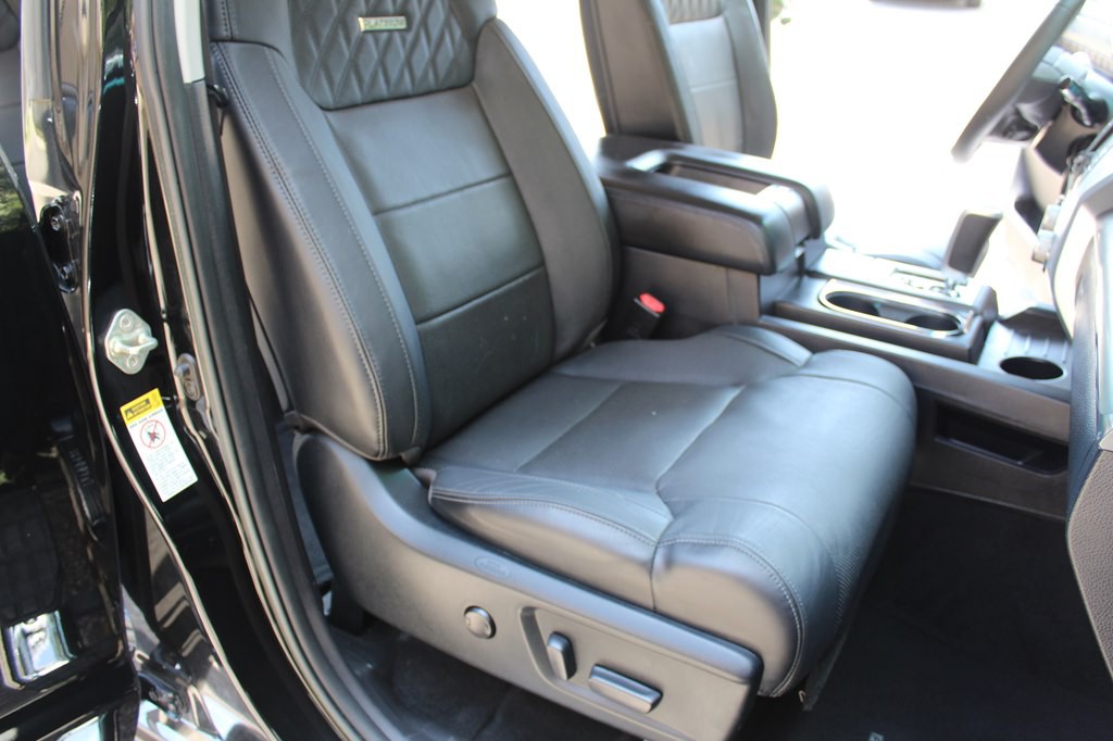 2017 Toyota Tundra Image 24
