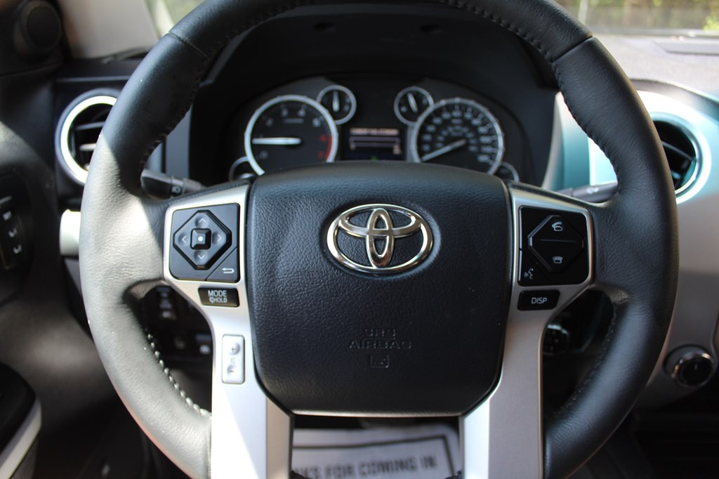 2017 Toyota Tundra Image 38