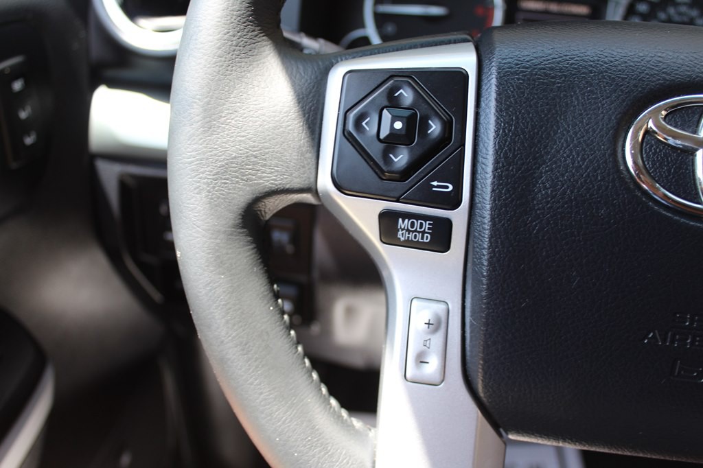 2017 Toyota Tundra Image 40